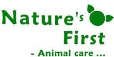 Naturens Første - Dyrevelfærd logo med grøn tekst og øre-symboler.