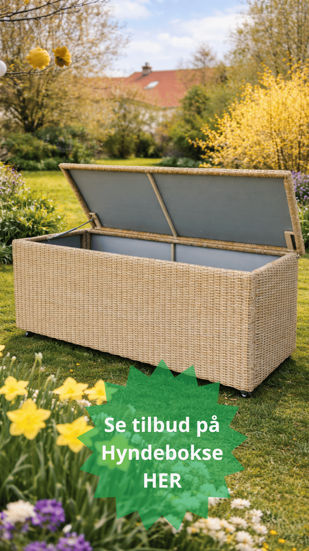 Hyndeboks i rattan på græsplæne med blomster, der viser tilbud på hyndebokse.